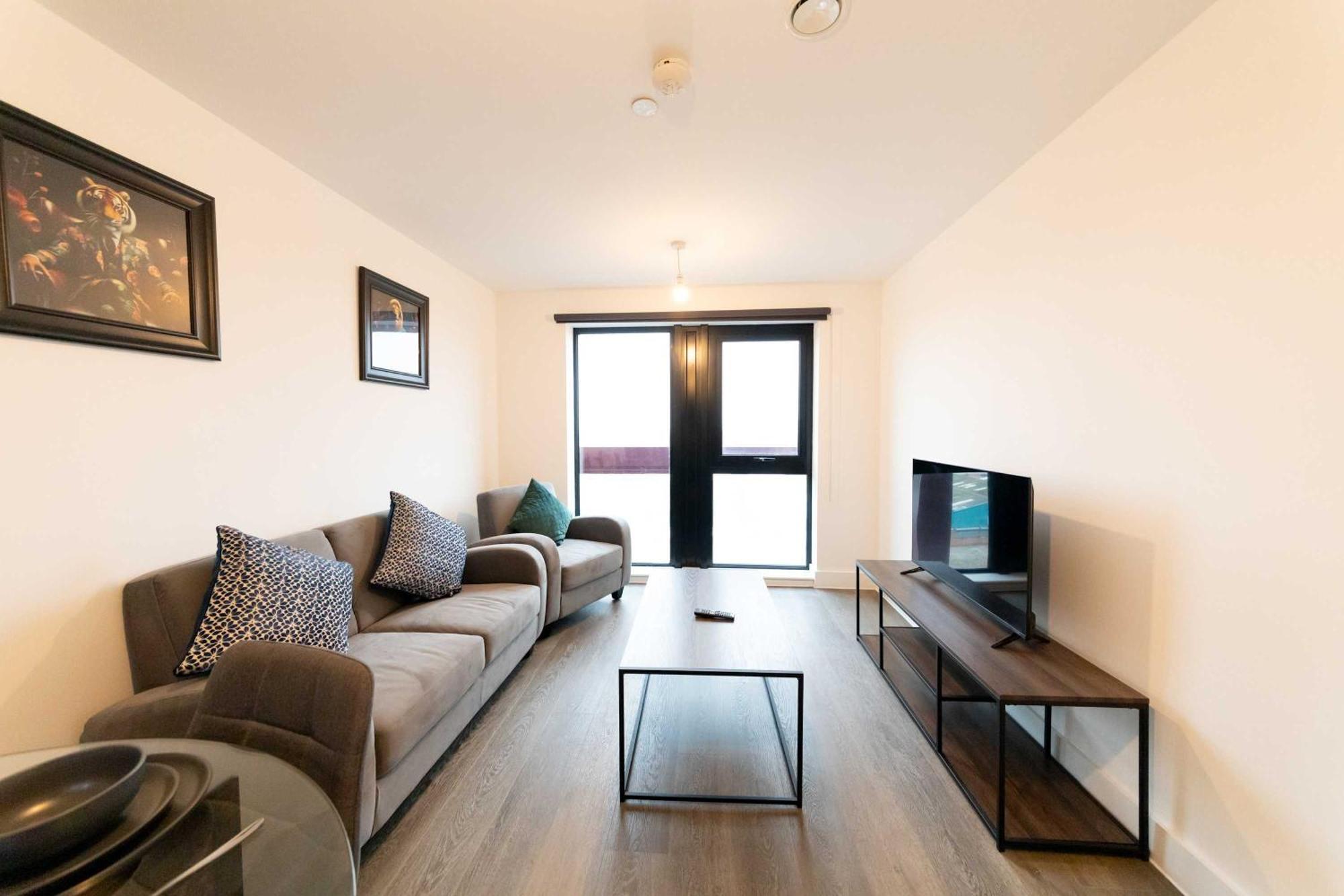Spacious 1 Bed In W Views * Liverpool